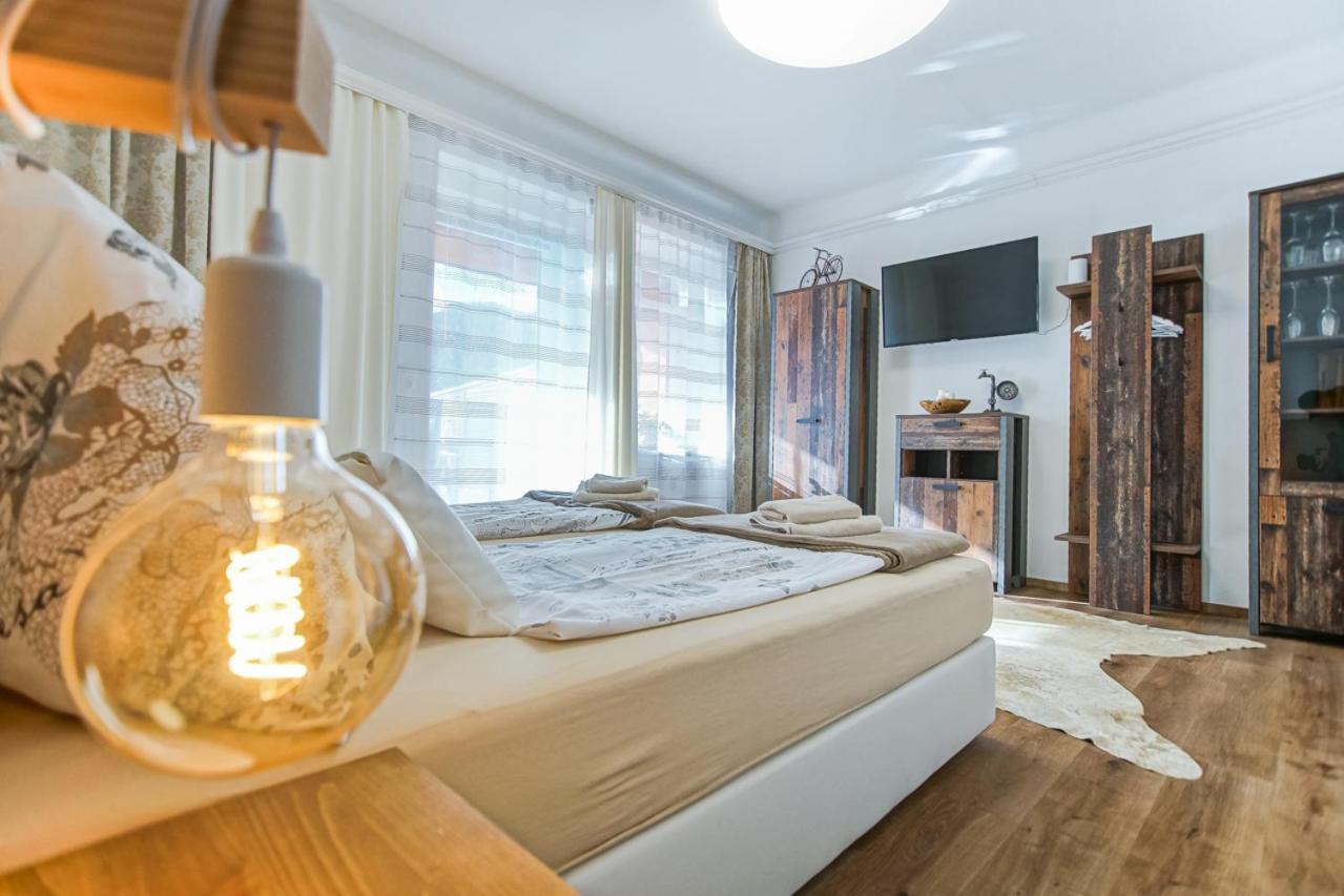 Auszeit Steiraland 3 Mit Ueberdachter Terasse Privatem Garten Und Gratis Parkplatz Leoben  Exteriör bild